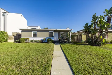 524 Tustin Avenue, Newport Beach, CA MLS: NP25087333