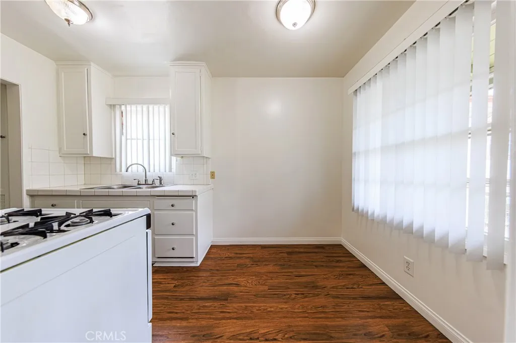 Additional image 19 of 650 W Wilson Ave, Glendale, CA 91203