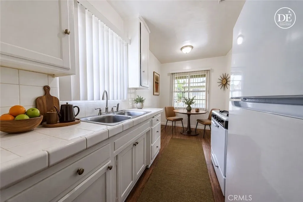 Additional image 4 of 650 W Wilson Ave, Glendale, CA 91203