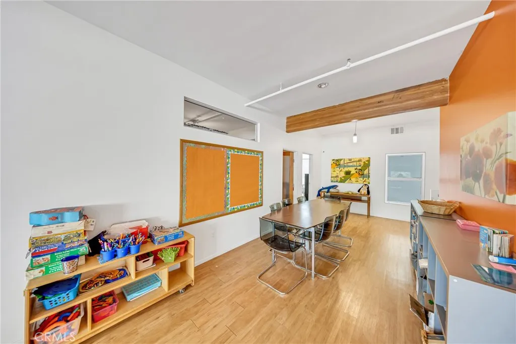 Additional image 125 of 1124 Mission St, South Pasadena, CA 91030