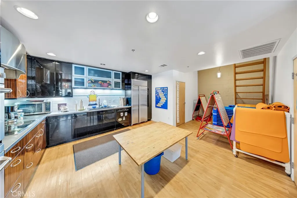 Additional image 124 of 1124 Mission St, South Pasadena, CA 91030