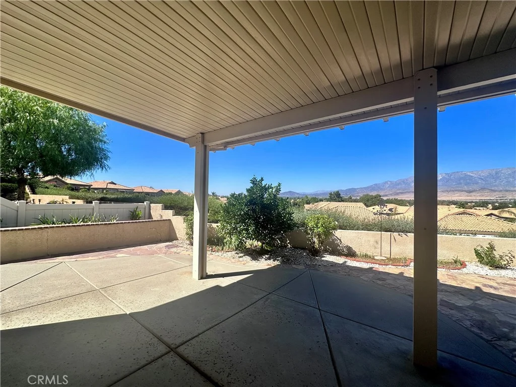 2343 Birdie Dr, Banning, CA 92220