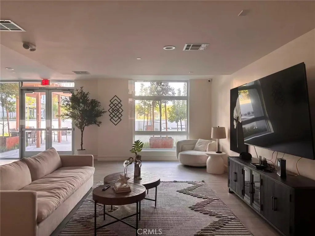168 S Monterey St Unit 407, Alhambra, CA 91801