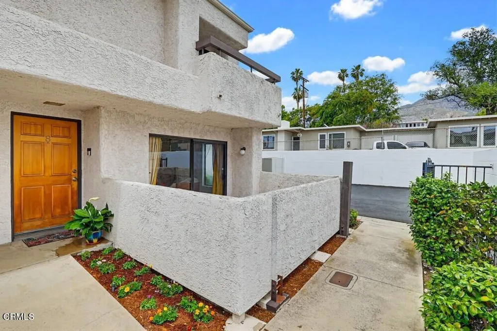 Additional image 2 of 2680 Lake Avenue Unit 8, Altadena, CA 91001