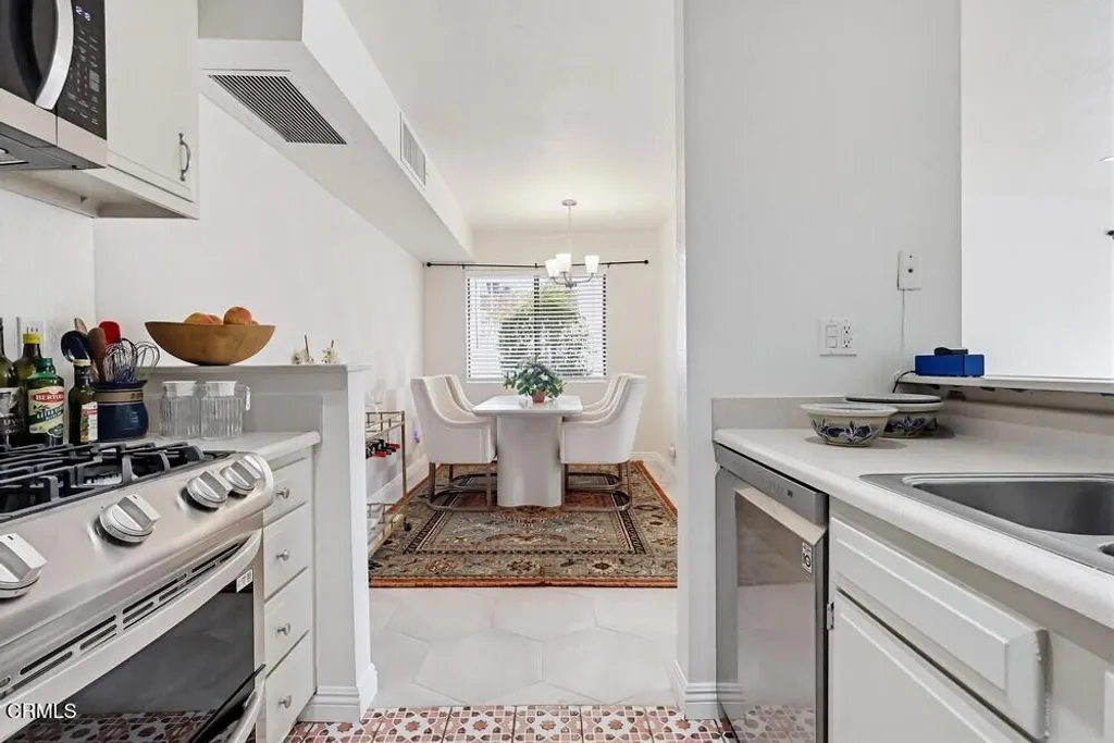 Additional image 12 of 2680 Lake Avenue Unit 8, Altadena, CA 91001