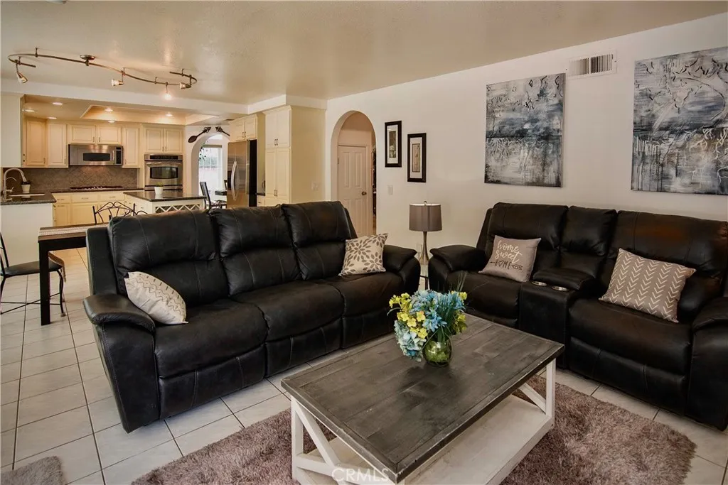 Additional image 21 of 28830 Shadow Valley Ln, Saugus, CA 91390