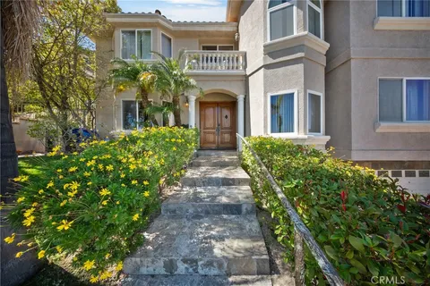 24845 Bella Vista Drive, Newhall, CA MLS: SR25065058