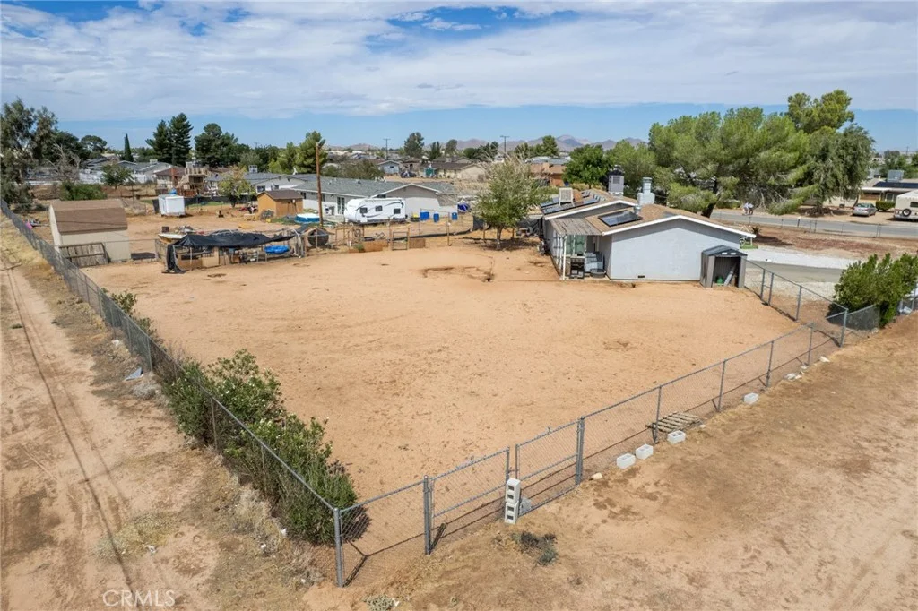 22889 Anoka Rd, Apple Valley, CA 92308