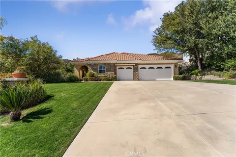 28403 Hawks Ridge Drive, Canyon Country, CA 91351 - MLS#: PW25052769