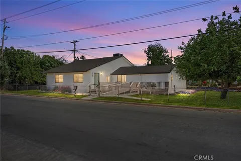 1701 Potomac Avenue, Bakersfield, CA MLS: PI25102347