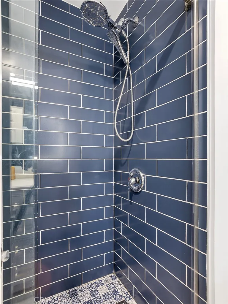 Additional image 112 of 1426 E Tujunga Avenue, Burbank, CA 91501