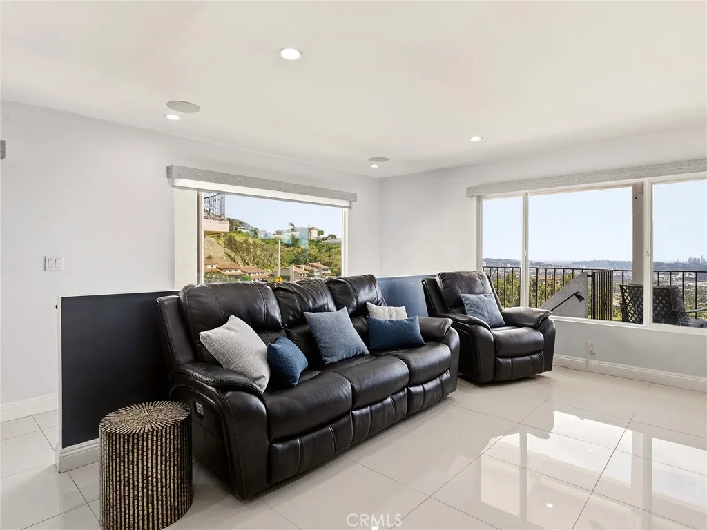 Additional image 24 of 1426 E Tujunga Avenue, Burbank, CA 91501