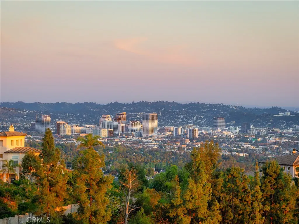 Additional image 137 of 1426 E Tujunga Avenue, Burbank, CA 91501