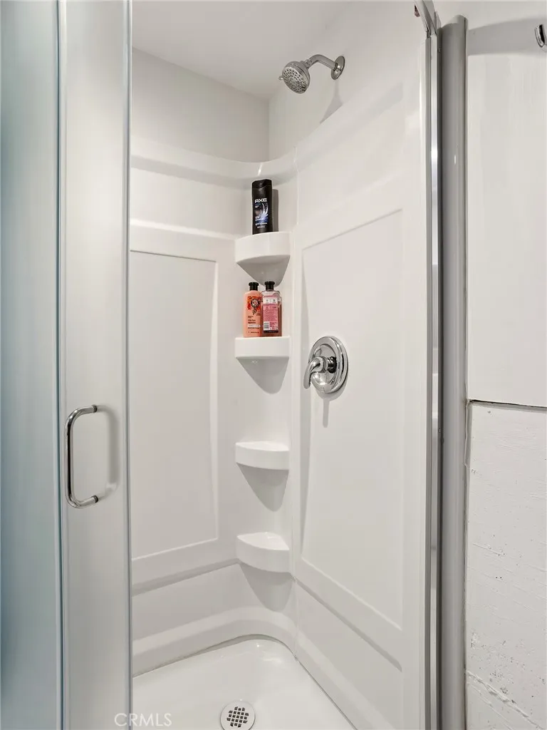 Additional image 117 of 1426 E Tujunga Avenue, Burbank, CA 91501