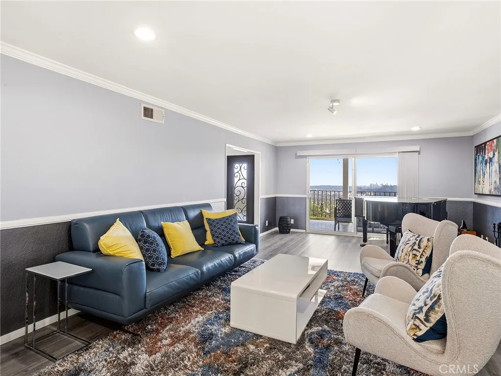 Additional image 95 of 1426 E Tujunga Avenue, Burbank, CA 91501