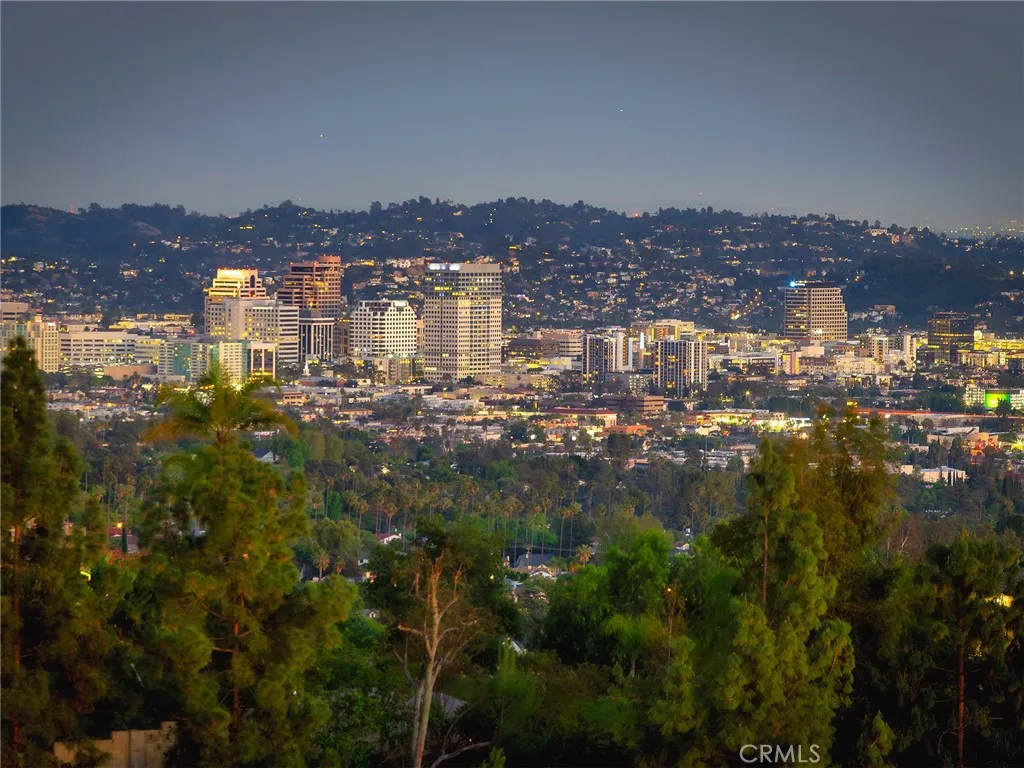 Additional image 139 of 1426 E Tujunga Avenue, Burbank, CA 91501