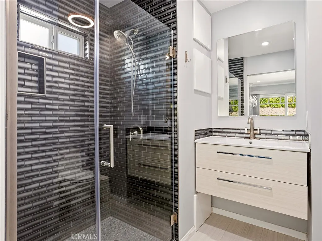 Additional image 39 of 1426 E Tujunga Avenue, Burbank, CA 91501