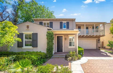 37 Fanpalm, Irvine, CA MLS: WS25062984