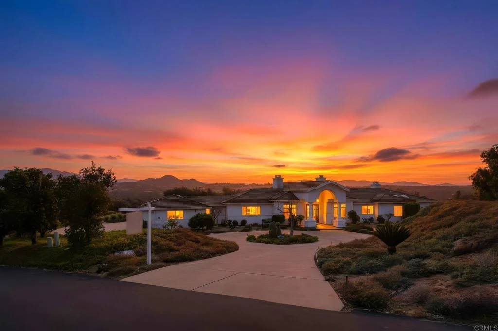 13427 Hilltop Place, Valley Center, CA 92082