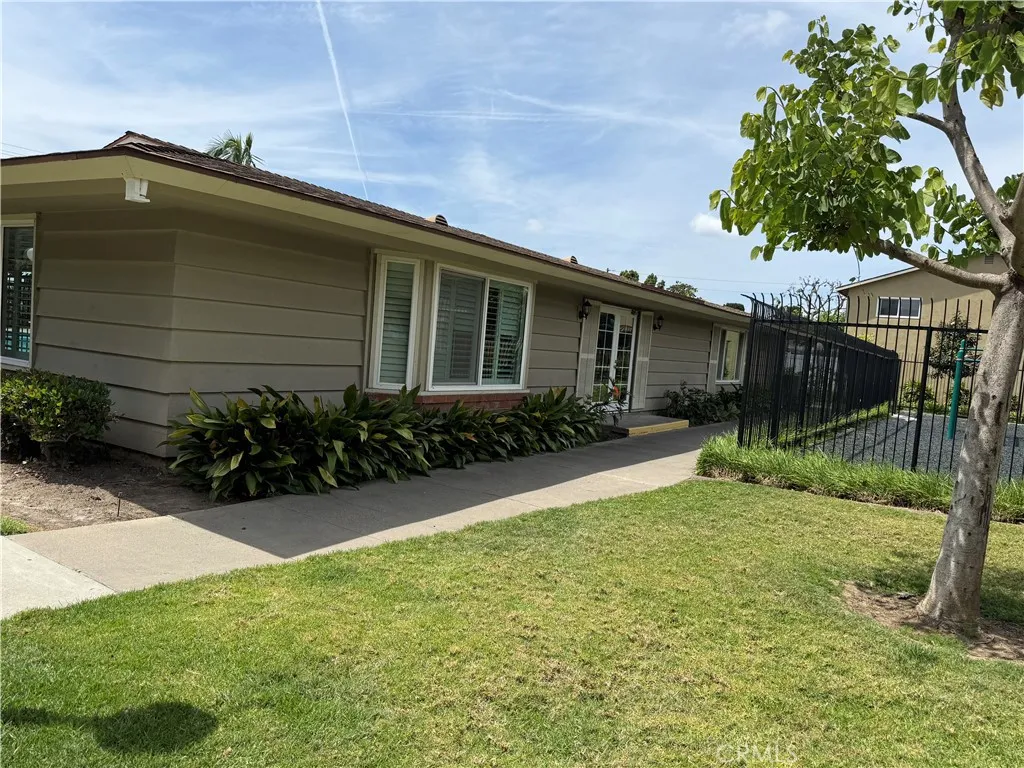 12839 Sussex Circle, Garden Grove, CA 92840