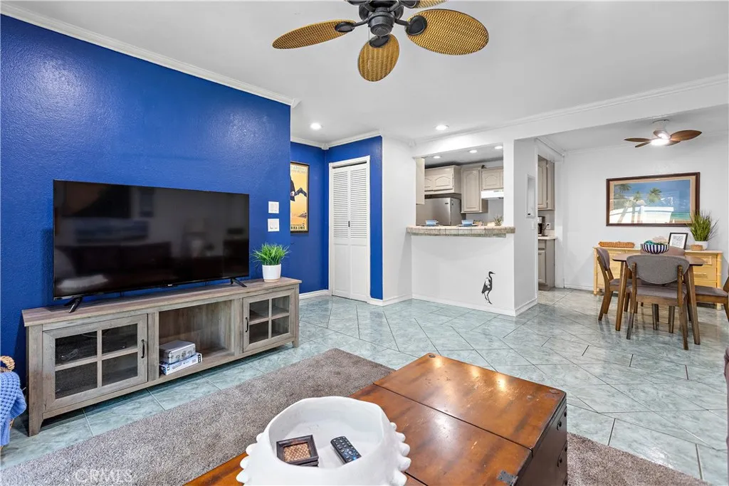 Additional image 31 of 215 Wichita Ave. Unit 306, Huntington Beach, CA 92648