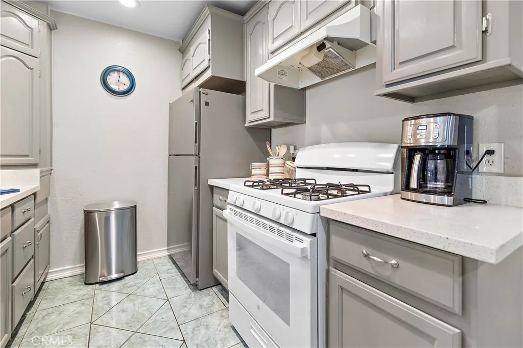 Additional image 33 of 215 Wichita Ave. Unit 306, Huntington Beach, CA 92648