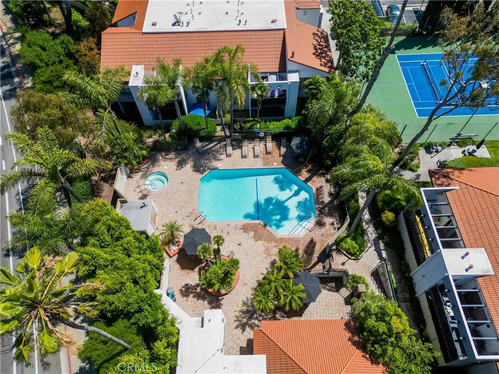 Additional image 46 of 215 Wichita Ave. Unit 306, Huntington Beach, CA 92648