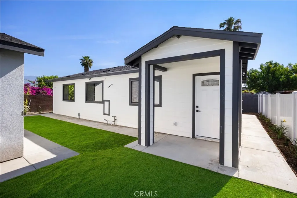 Additional image 71 of 871 N. Perris St N, San Bernardino, CA 92411