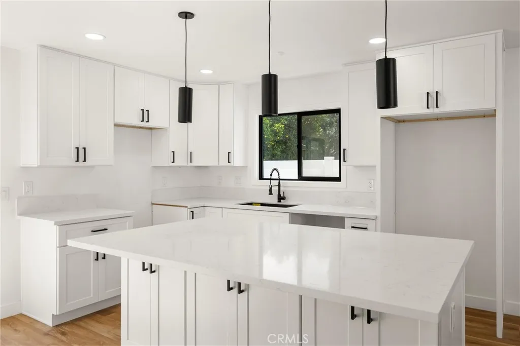 Additional image 103 of 871 N. Perris St N, San Bernardino, CA 92411
