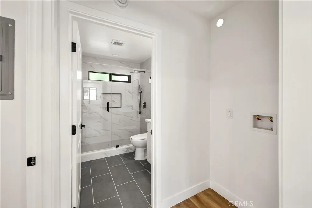 Additional image 124 of 871 N. Perris St N, San Bernardino, CA 92411