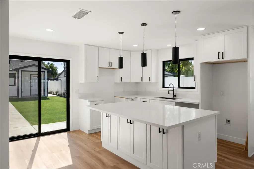 Additional image 81 of 871 N. Perris St N, San Bernardino, CA 92411