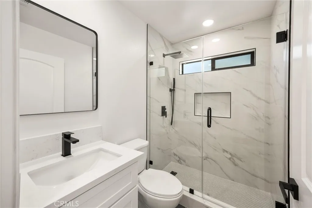Additional image 25 of 871 N. Perris St N, San Bernardino, CA 92411