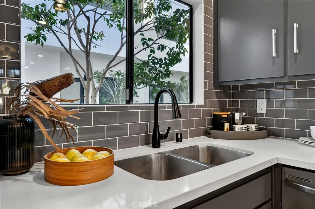 Additional image 36 of 2500 Abbot Kinney Boulevard Unit 9, Venice, CA 90291