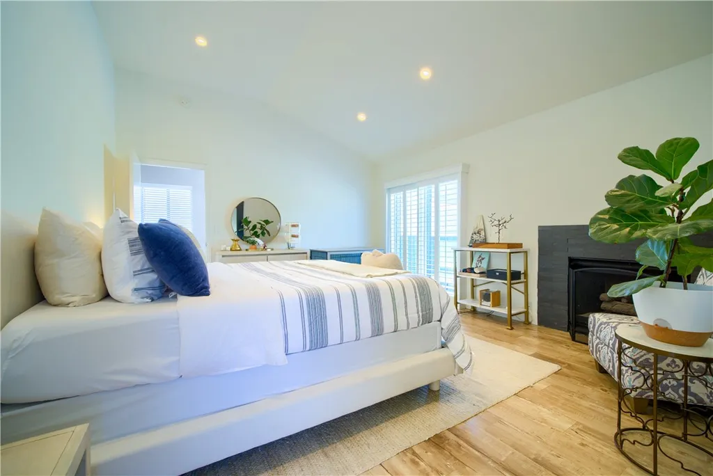 Additional image 13 of 1919 Carnegie Ln Unit C, Redondo Beach, CA 90278