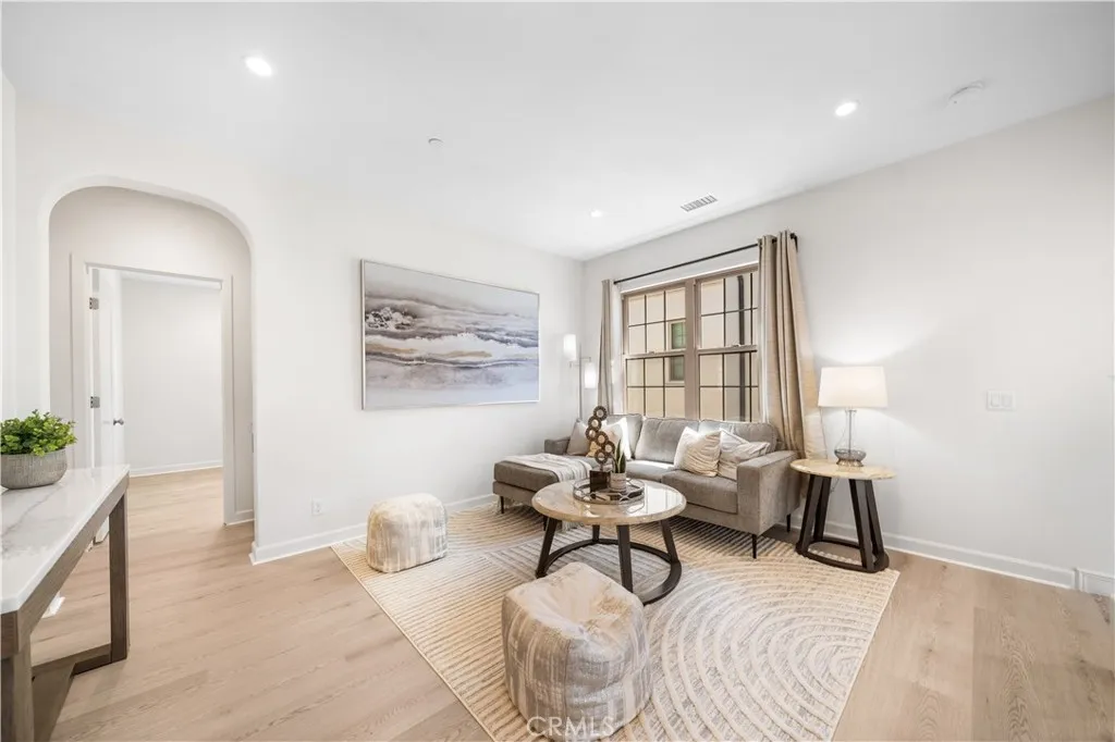 Additional image 101 of 114 Bouquet, Irvine, CA 92618