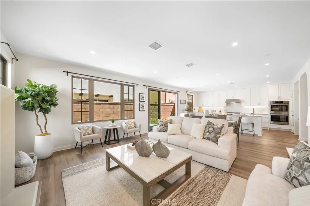 Additional image 19 of 114 Bouquet, Irvine, CA 92618