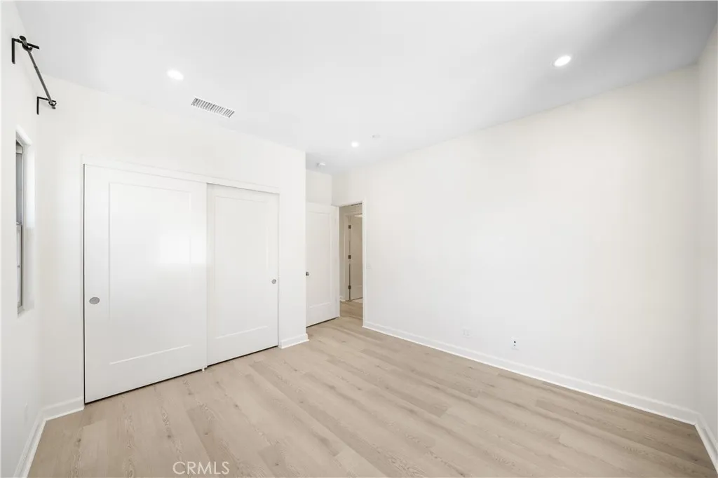 Additional image 112 of 114 Bouquet, Irvine, CA 92618