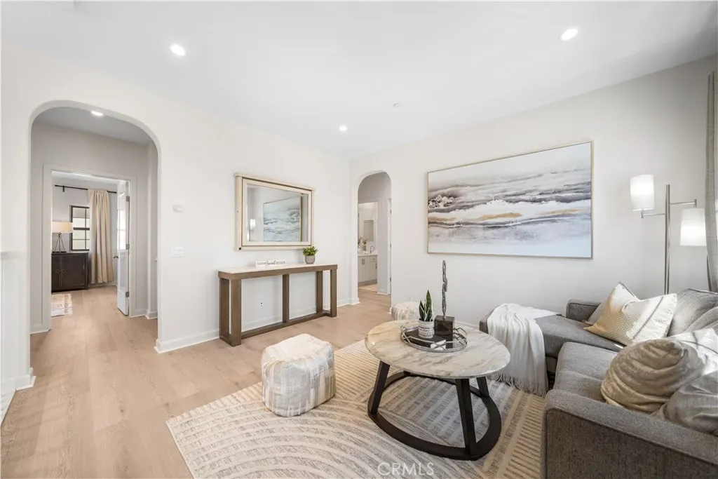 Additional image 99 of 114 Bouquet, Irvine, CA 92618