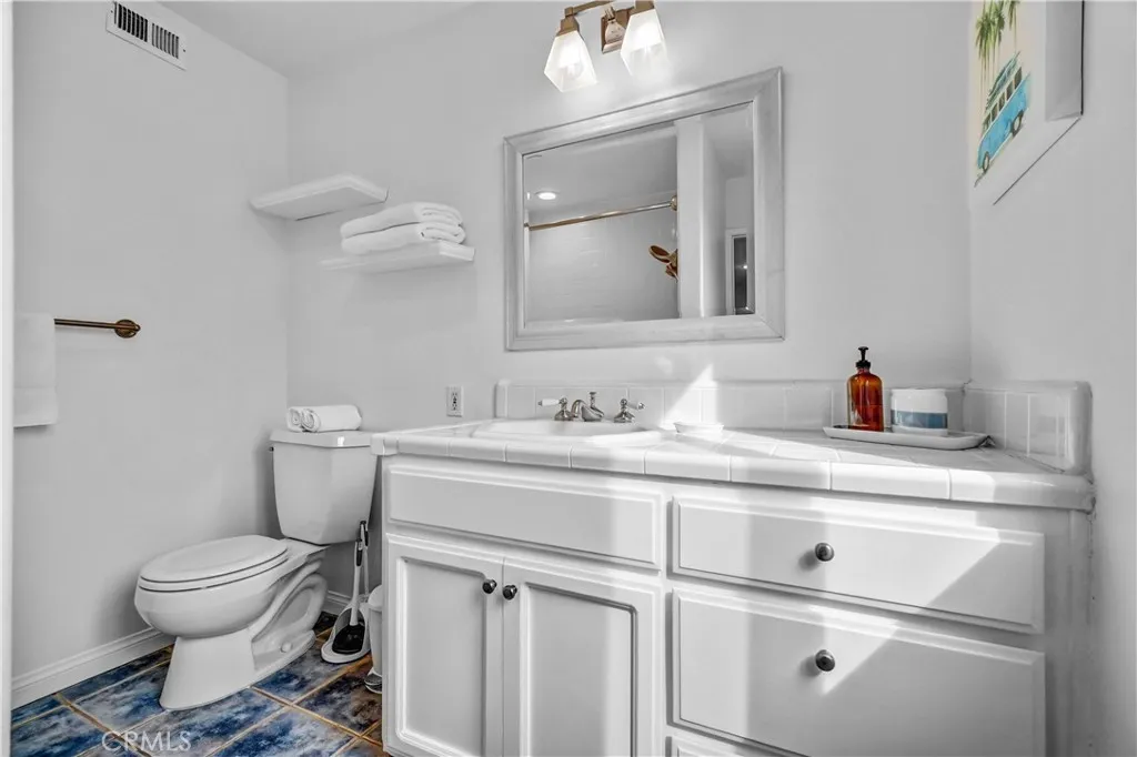 Additional image 23 of 179 Pomona Ave, Long Beach, CA 90803