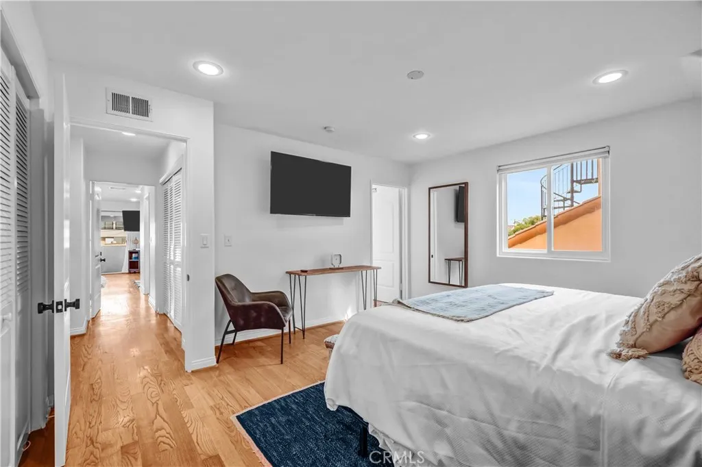 Additional image 60 of 179 Pomona Ave, Long Beach, CA 90803