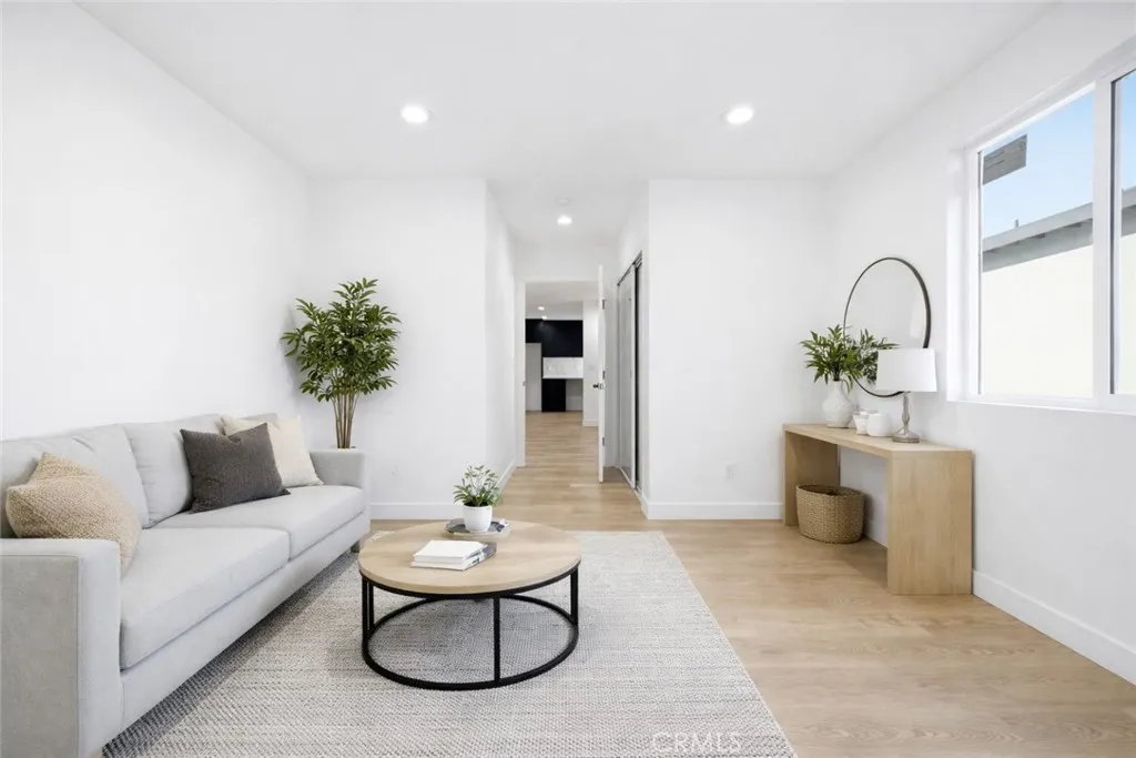 Additional image 13 of 1106 W 74th Street, Los Angeles, CA 90044