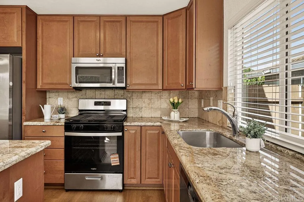 Additional image 85 of 10943 Martinique Way, San Diego, CA 92126