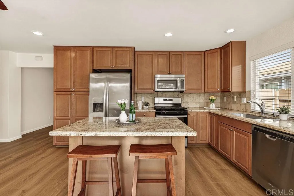Additional image 31 of 10943 Martinique Way, San Diego, CA 92126