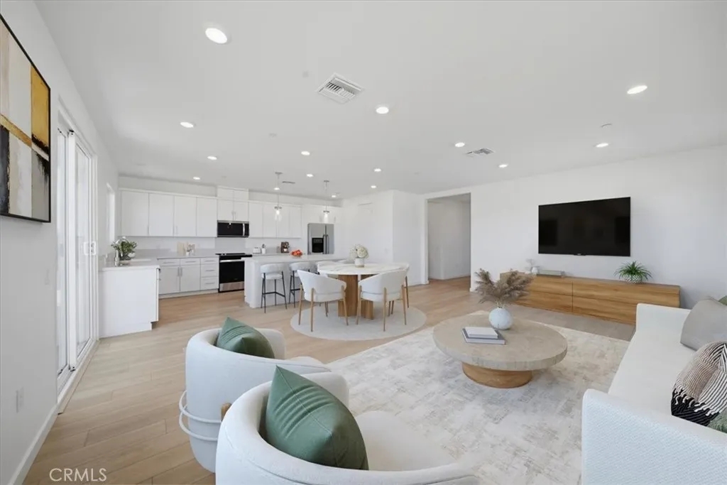 Additional image 28 of 3265 E Avenue J-4, Lancaster, CA 93535