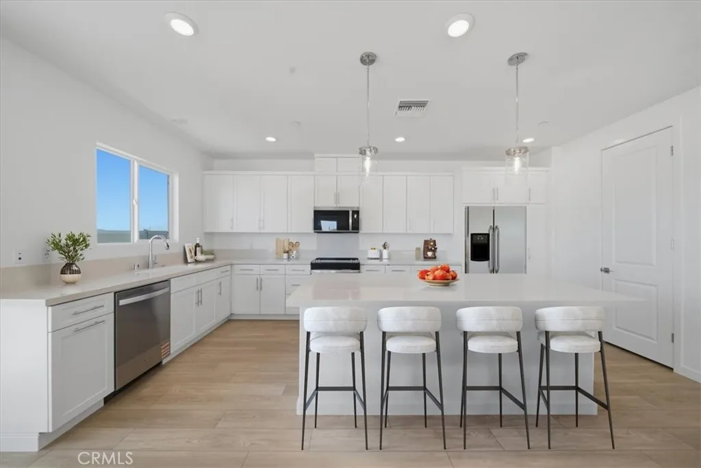 Additional image 7 of 3265 E Avenue J-4, Lancaster, CA 93535