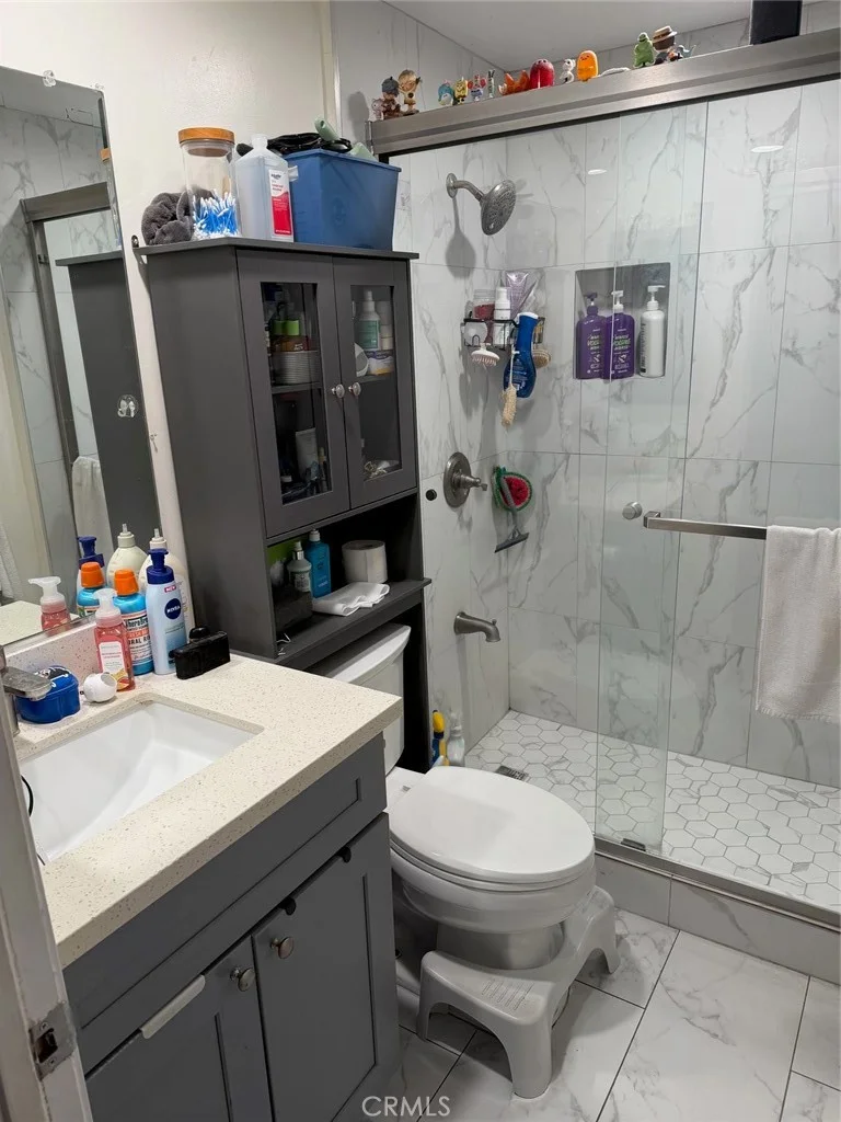1547 Club Dr, Pomona, CA 91768