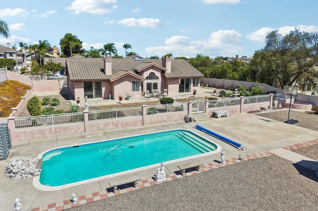 638 Cantara Lane, Vista, CA 92081