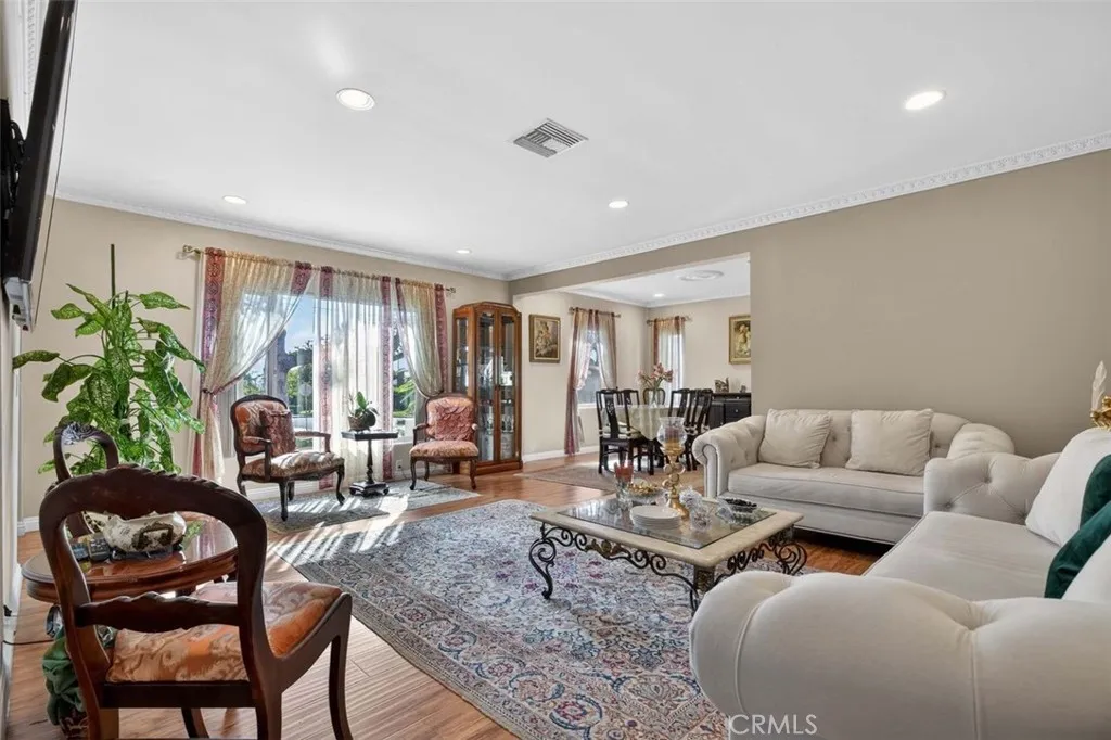 Additional image 8 of 820 S Kenneth, Burbank, CA 91501