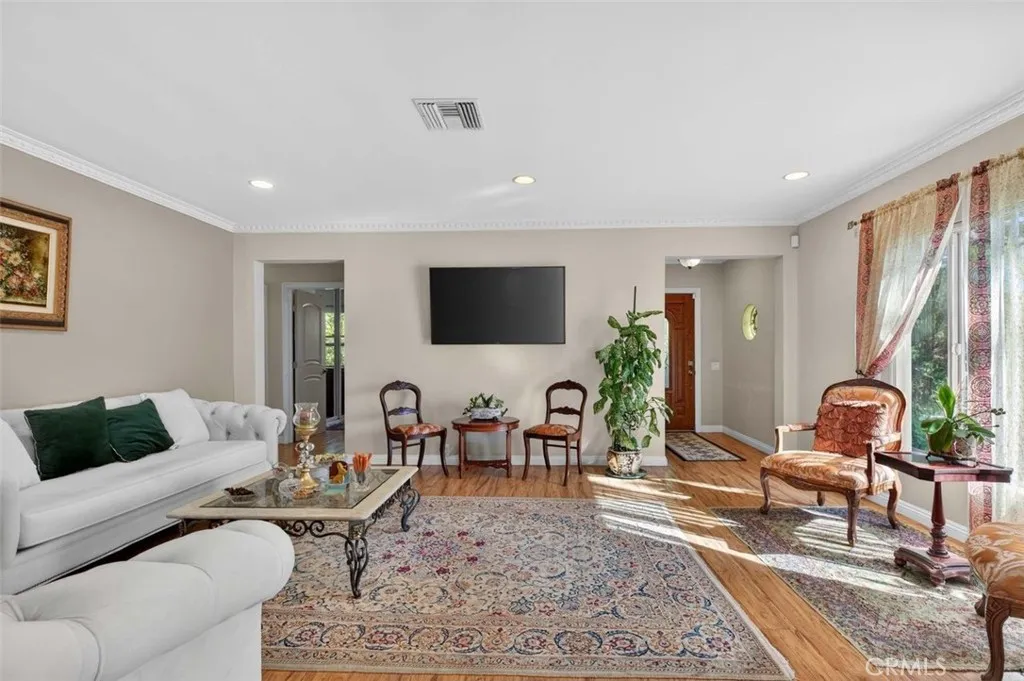 Additional image 54 of 820 S Kenneth, Burbank, CA 91501