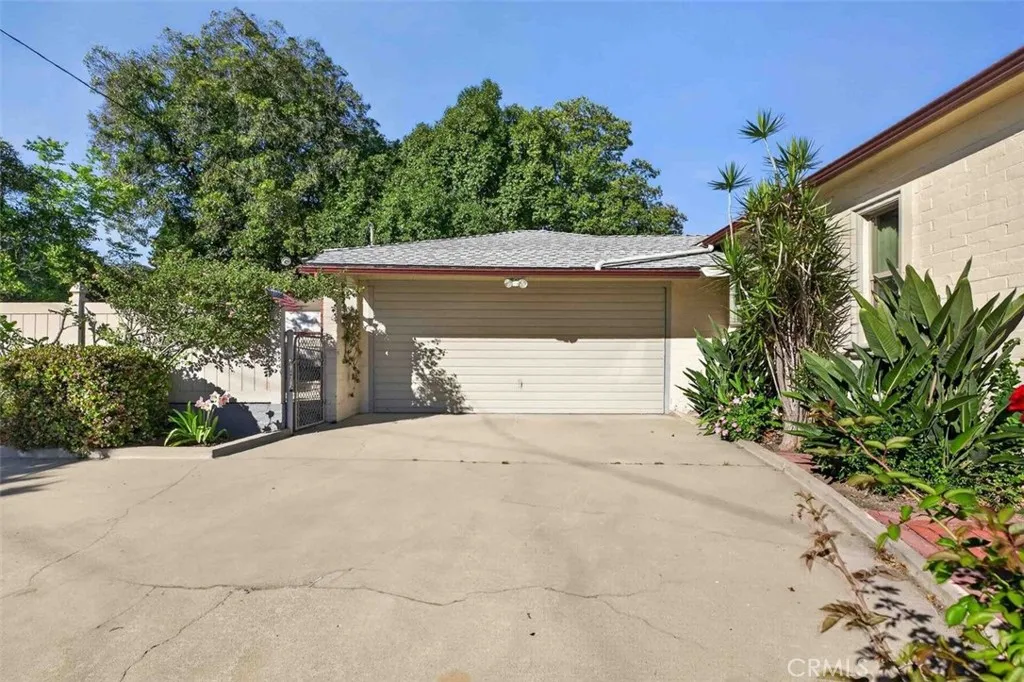 Additional image 74 of 820 S Kenneth, Burbank, CA 91501